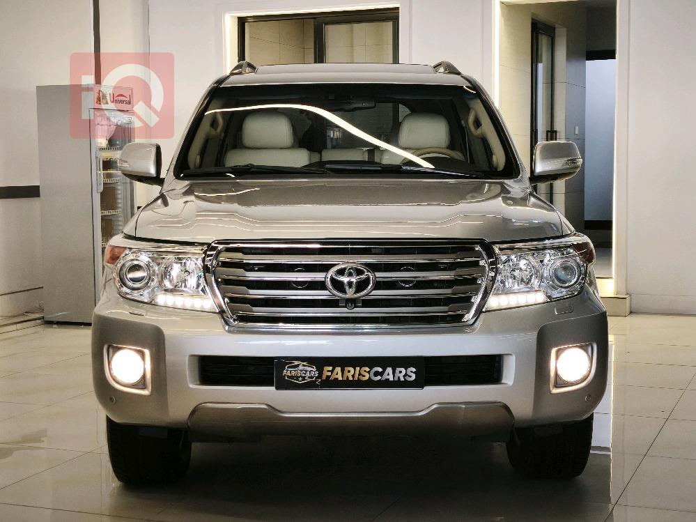 تويوتا لاندكروزر